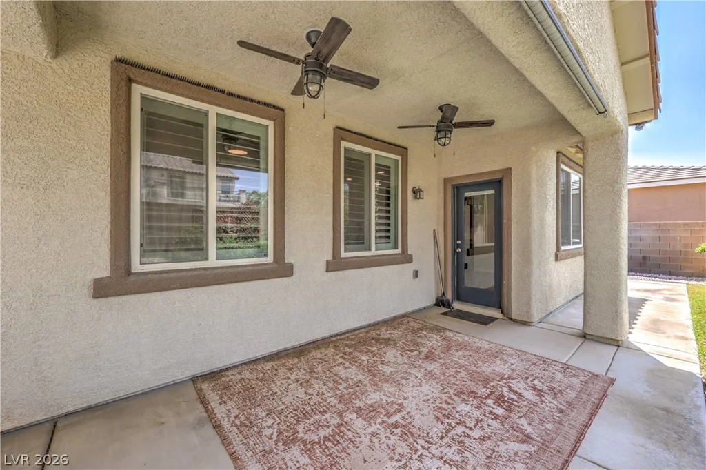 8213 Dragonfly Bush, North Las Vegas, NV 89085