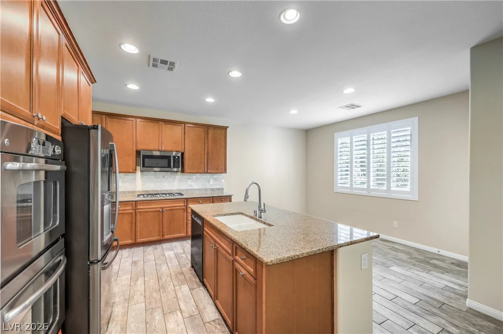 8213 Dragonfly Bush, North Las Vegas, NV 89085