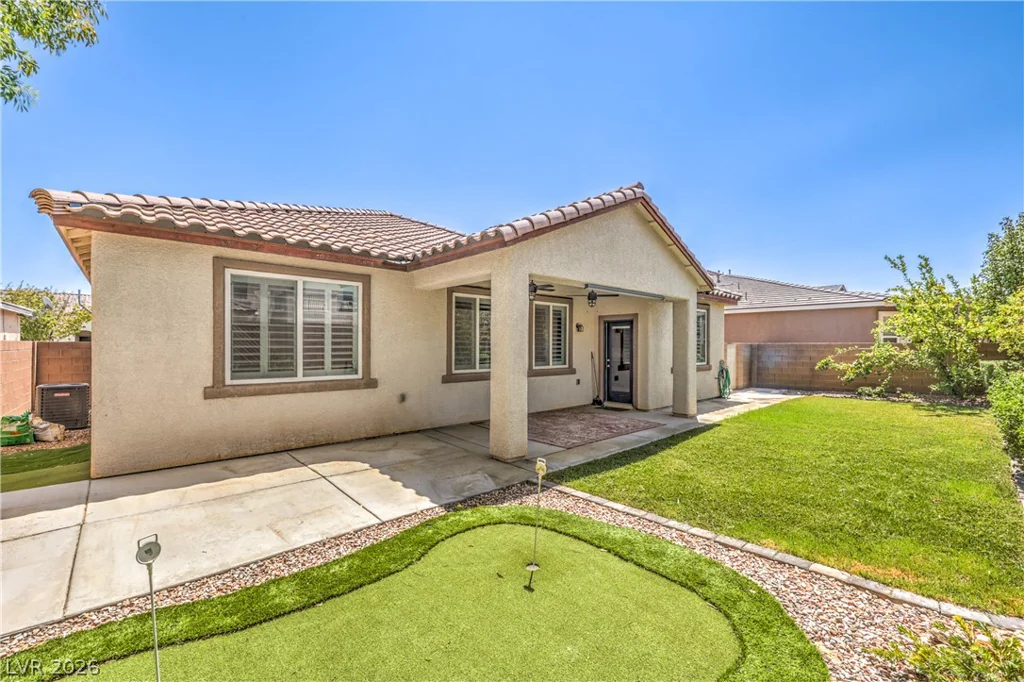 8213 Dragonfly Bush, North Las Vegas, NV 89085