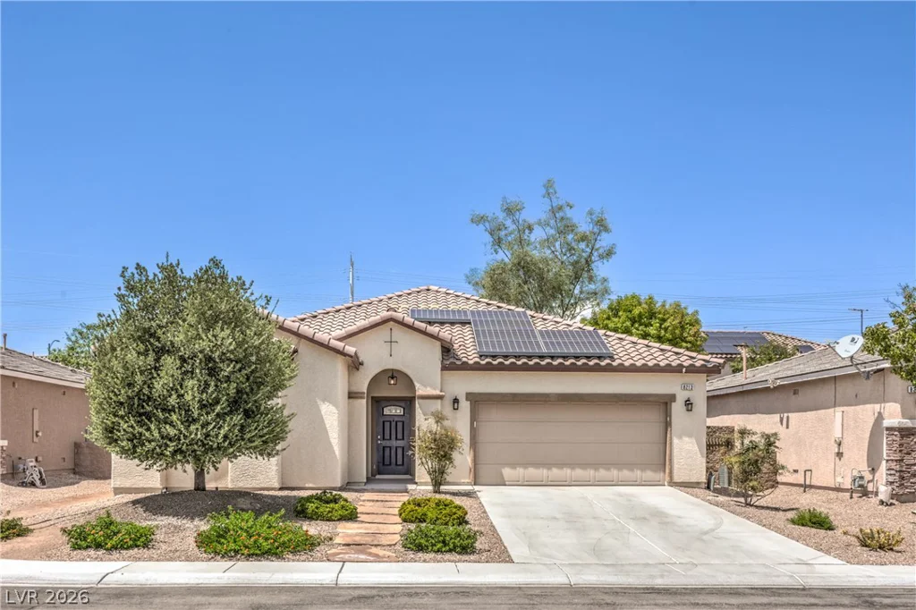 8213 Dragonfly Bush, North Las Vegas, NV 89085