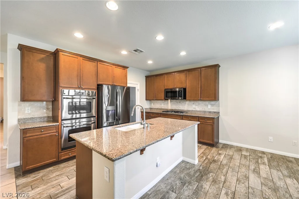 8213 Dragonfly Bush, North Las Vegas, NV 89085
