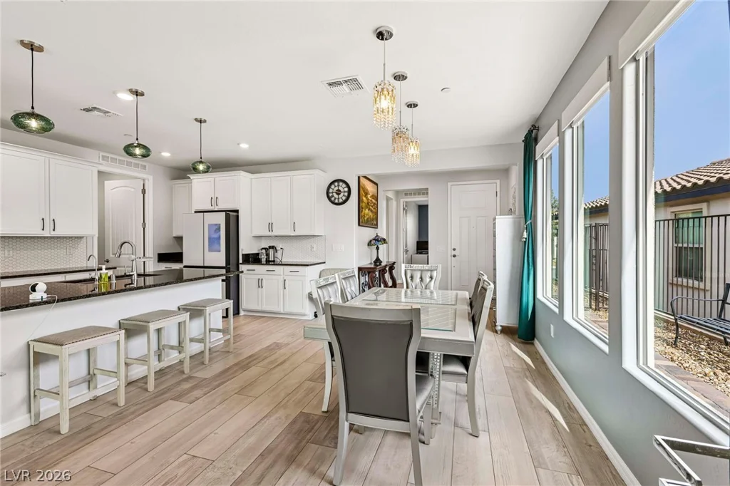 60 Stone Bluff, Henderson, NV 89011