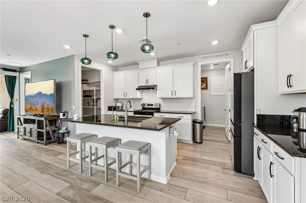 60 Stone Bluff, Henderson, NV 89011