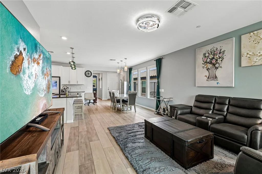 60 Stone Bluff, Henderson, NV 89011