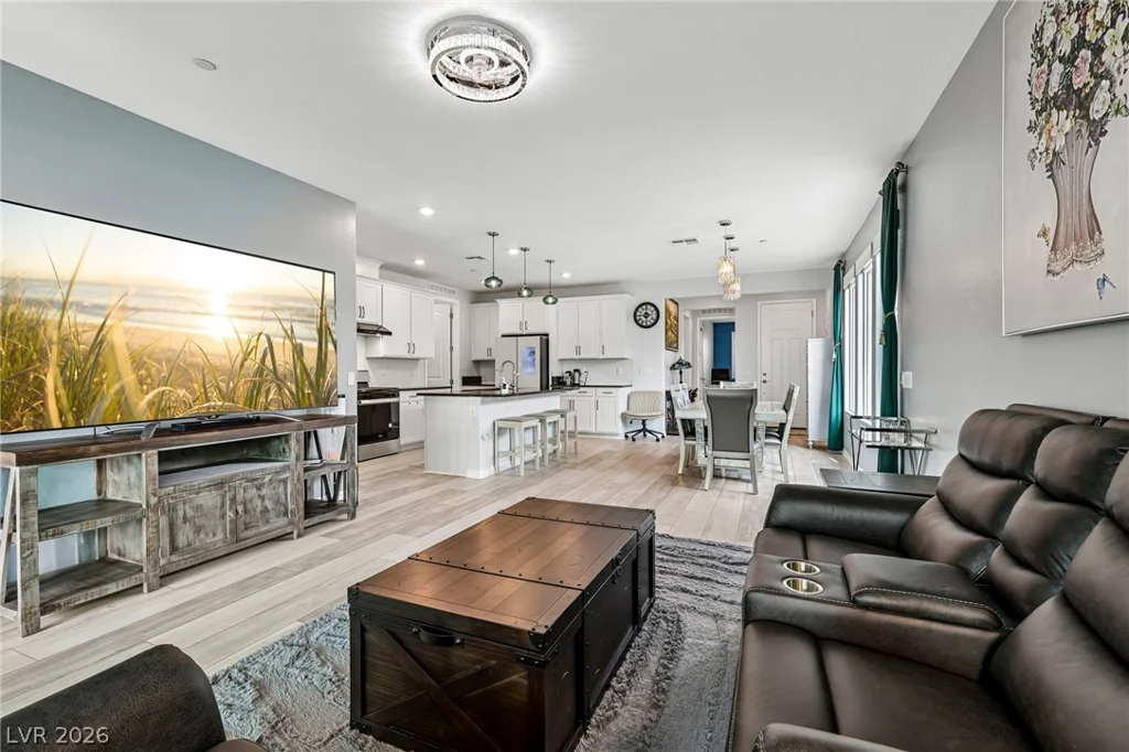 60 Stone Bluff, Henderson, NV 89011