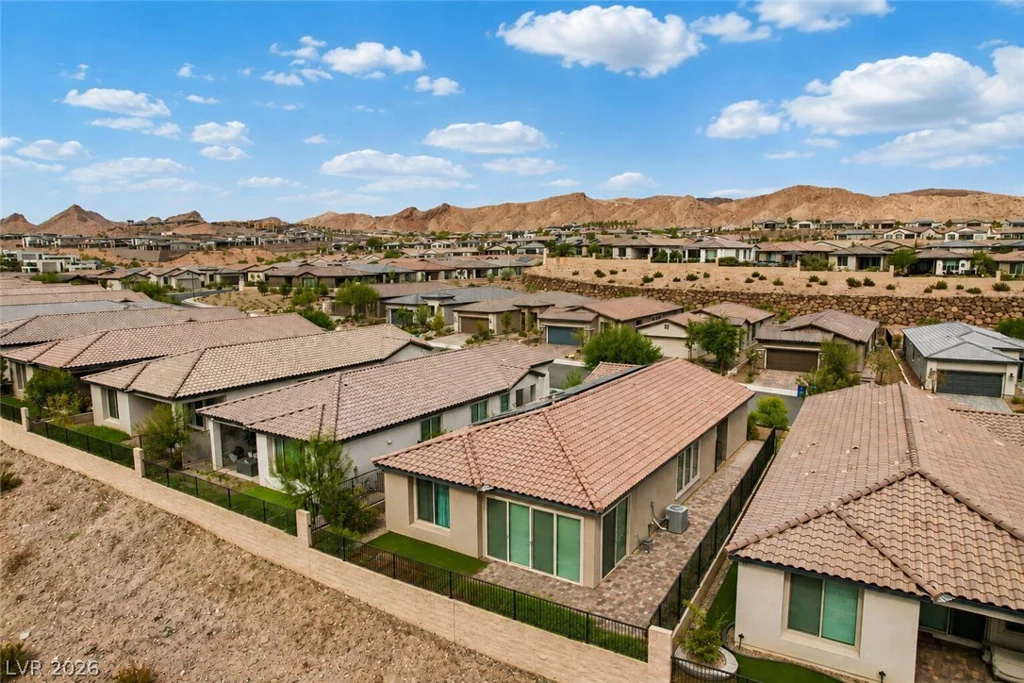 60 Stone Bluff, Henderson, NV 89011