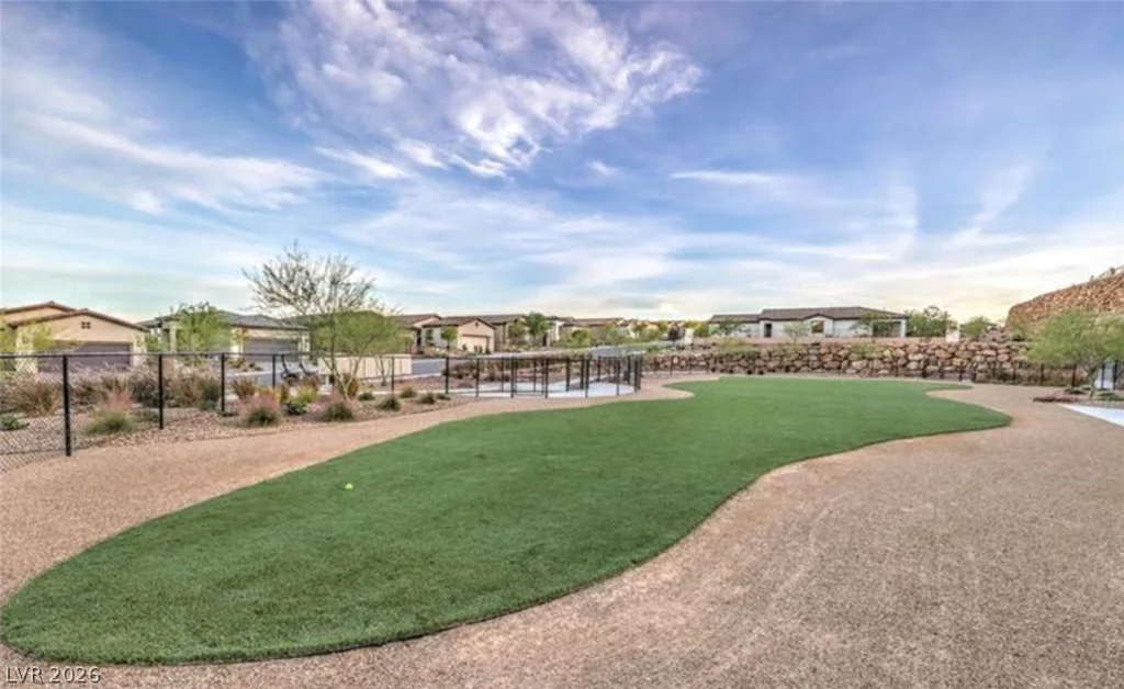 60 Stone Bluff, Henderson, NV 89011