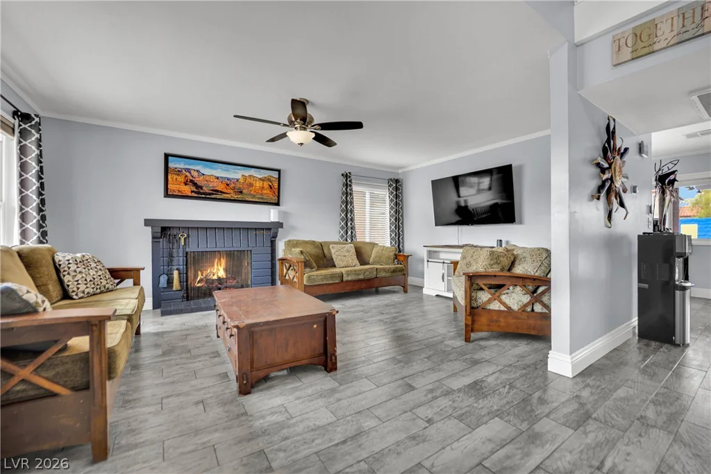 4823 Castle Rock, Las Vegas, NV 89147