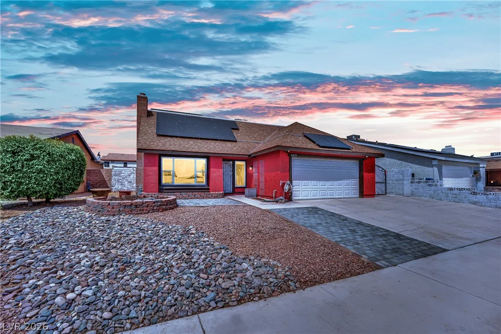 4823 Castle Rock, Las Vegas, NV 89147
