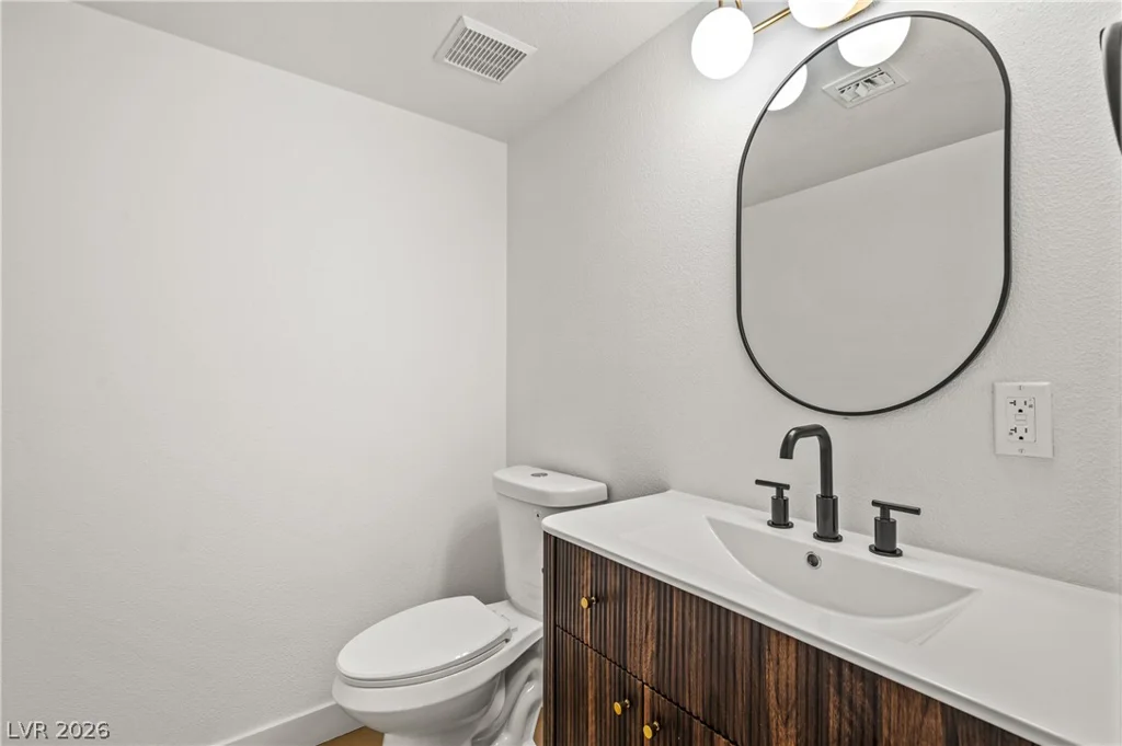 4770 Topaz, Las Vegas, NV 89121