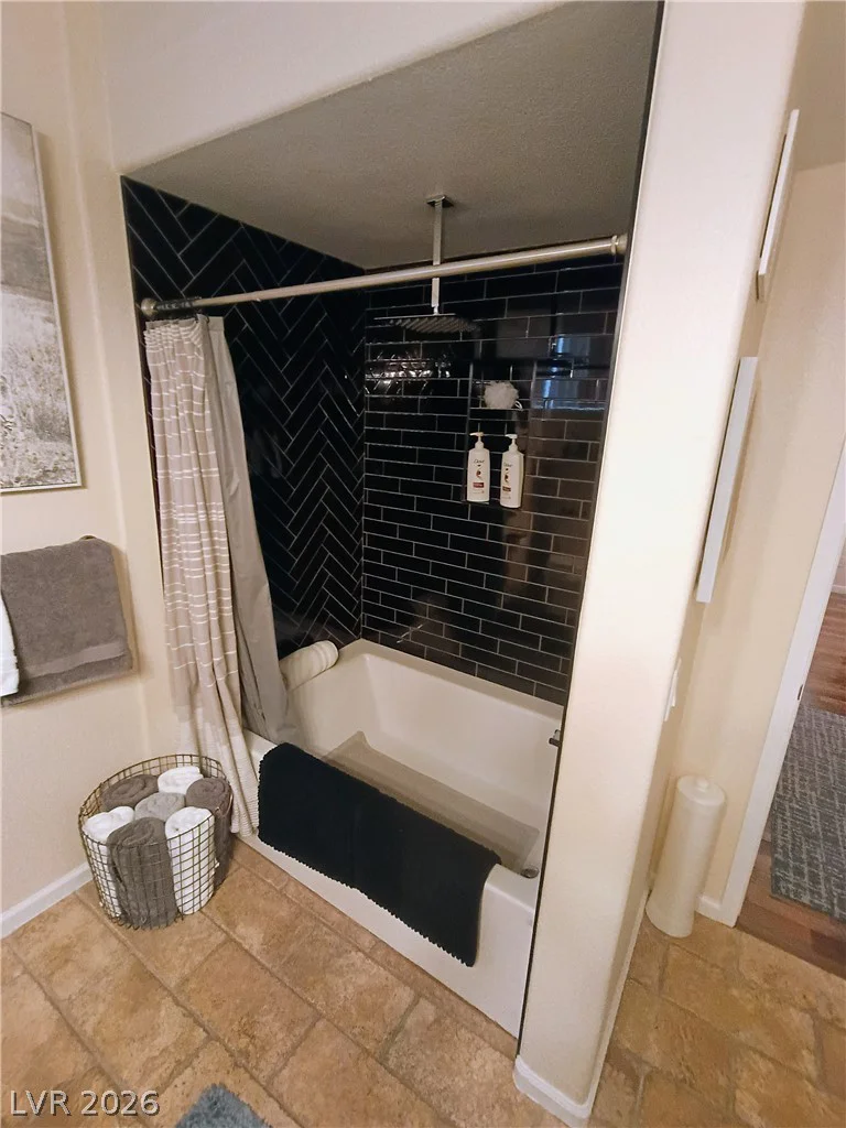 10213 Penrith, Las Vegas, NV 89144