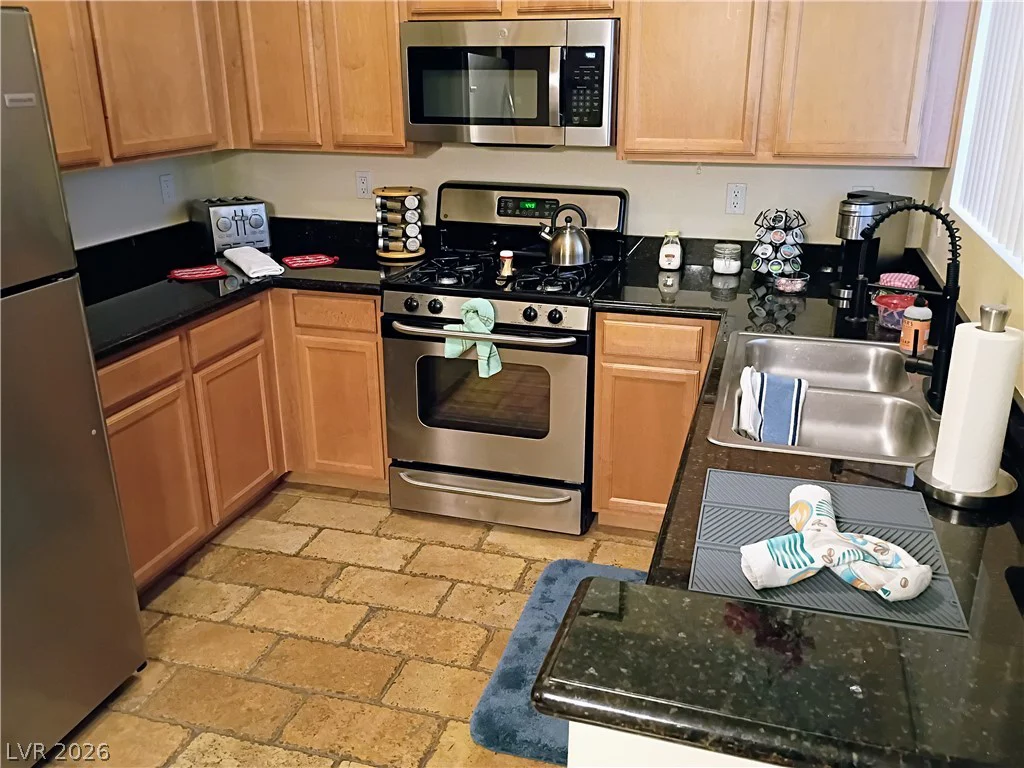 10213 Penrith, Las Vegas, NV 89144