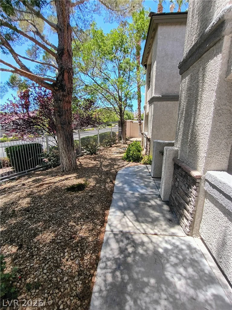 10213 Penrith, Las Vegas, NV 89144