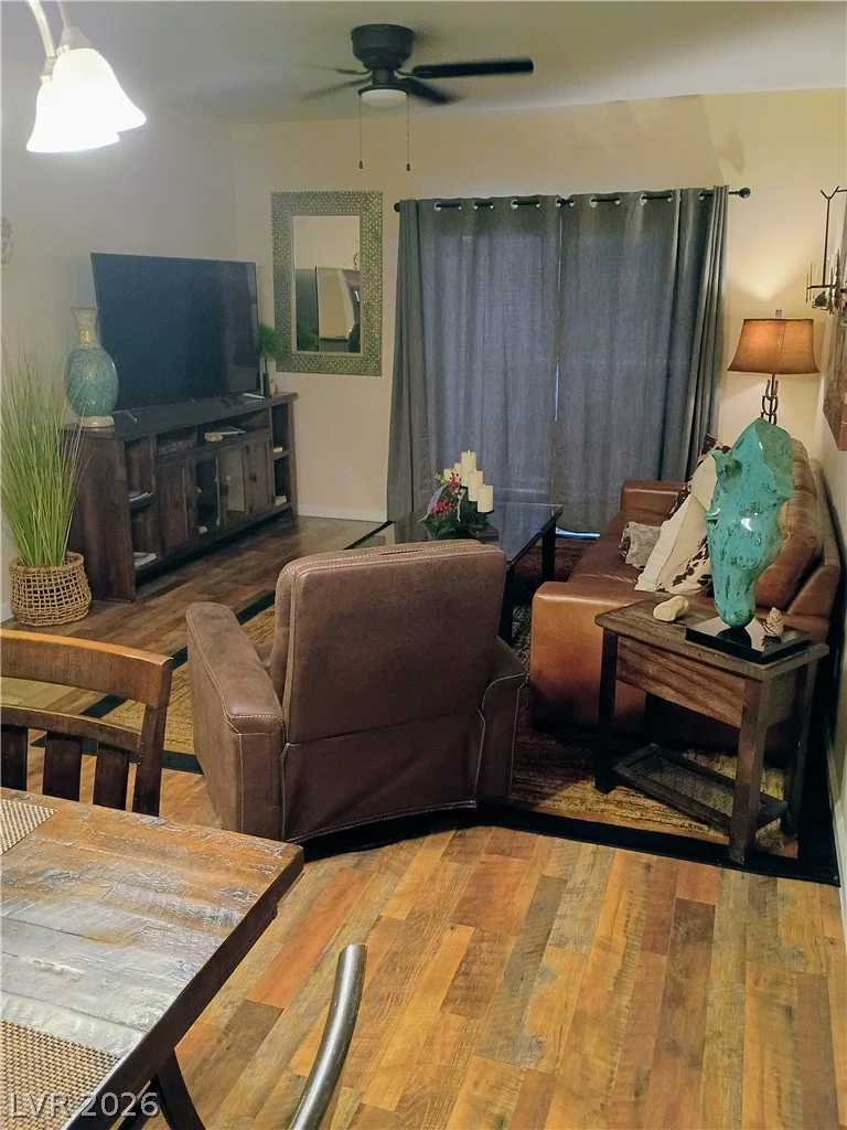 10213 Penrith, Las Vegas, NV 89144