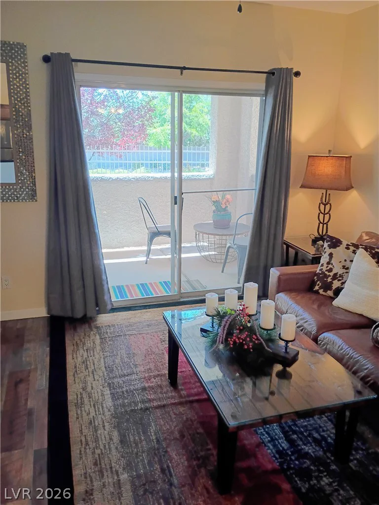 10213 Penrith, Las Vegas, NV 89144