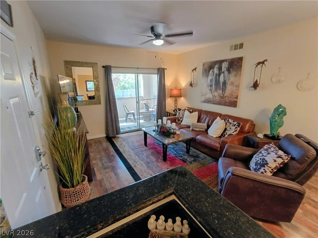 10213 Penrith, Las Vegas, NV 89144