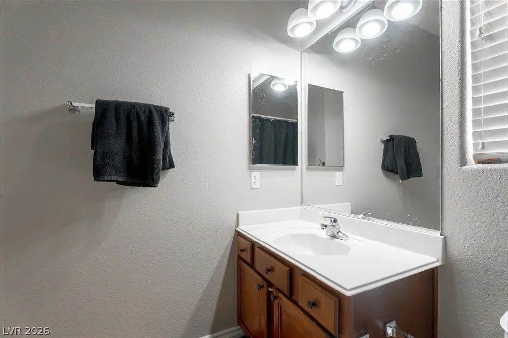 9504 Victory Garden, Las Vegas, NV 89149