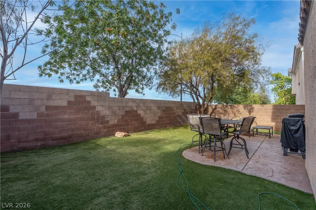 9504 Victory Garden, Las Vegas, NV 89149