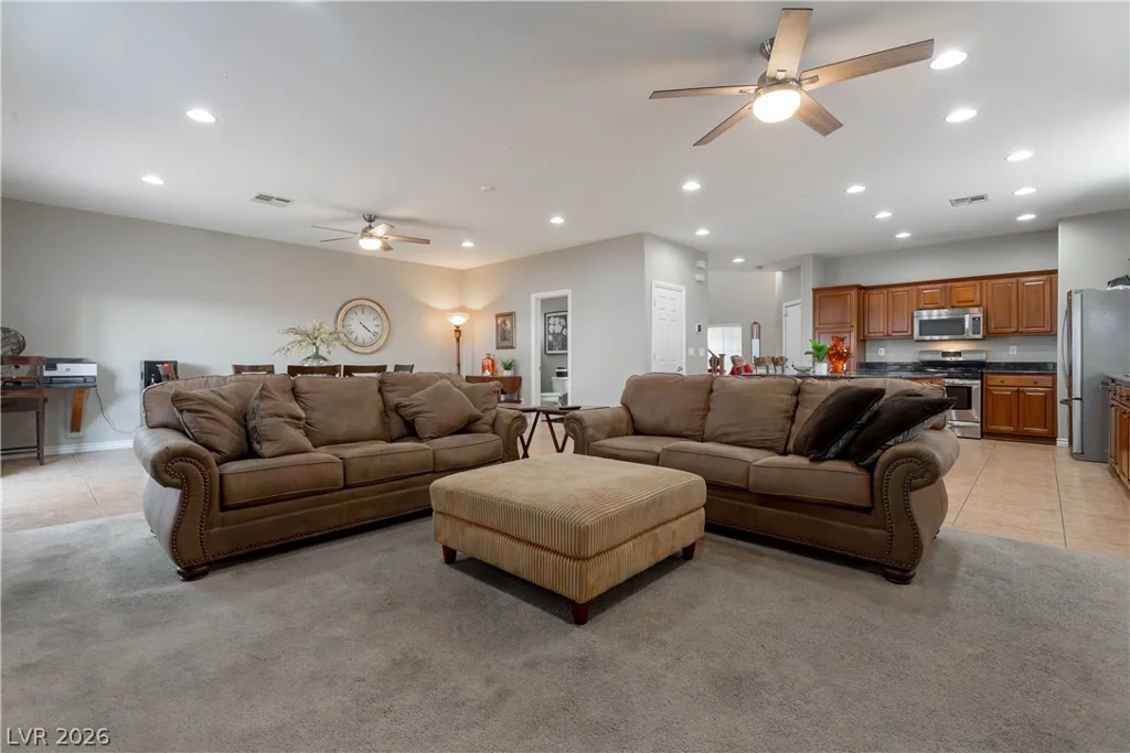 9504 Victory Garden, Las Vegas, NV 89149
