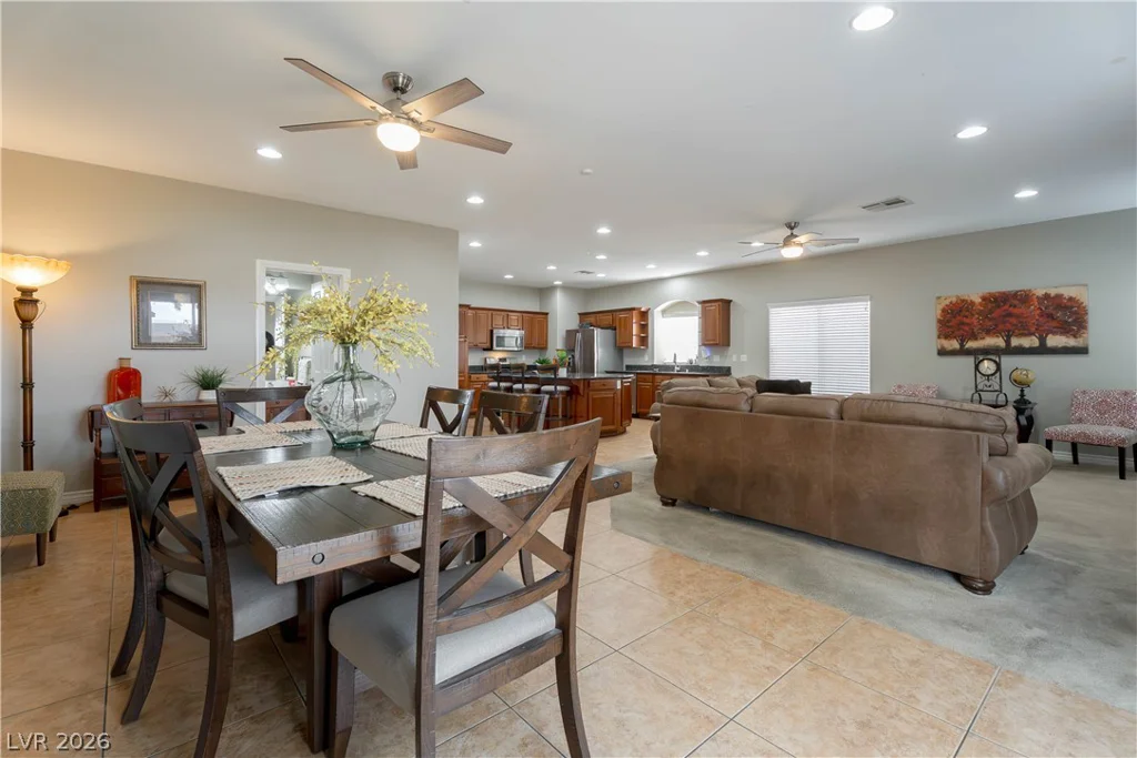 9504 Victory Garden, Las Vegas, NV 89149