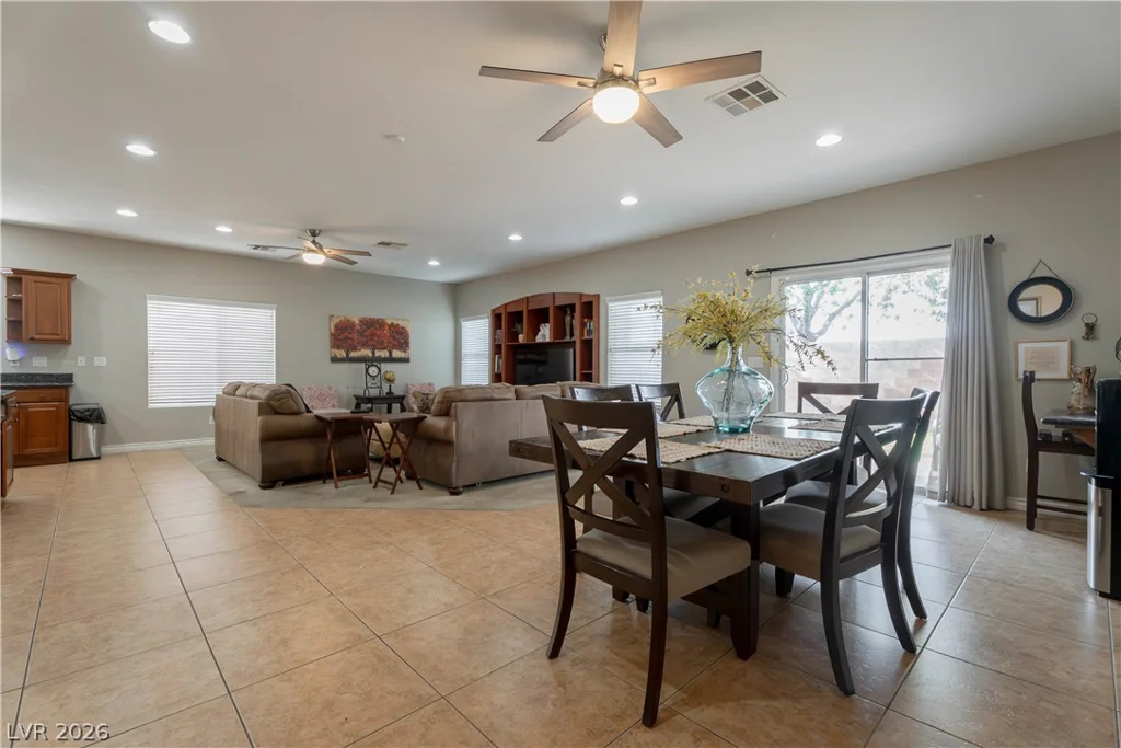 9504 Victory Garden, Las Vegas, NV 89149