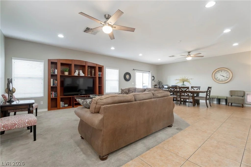 9504 Victory Garden, Las Vegas, NV 89149