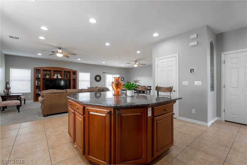 9504 Victory Garden, Las Vegas, NV 89149