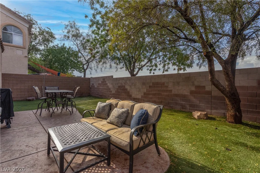 9504 Victory Garden, Las Vegas, NV 89149