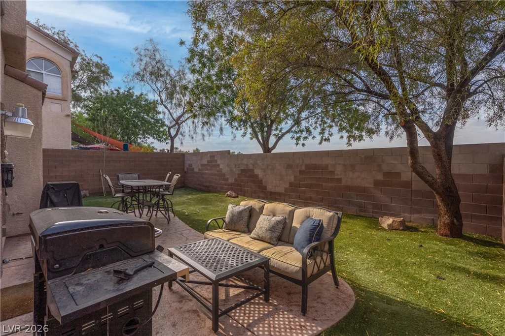 9504 Victory Garden, Las Vegas, NV 89149