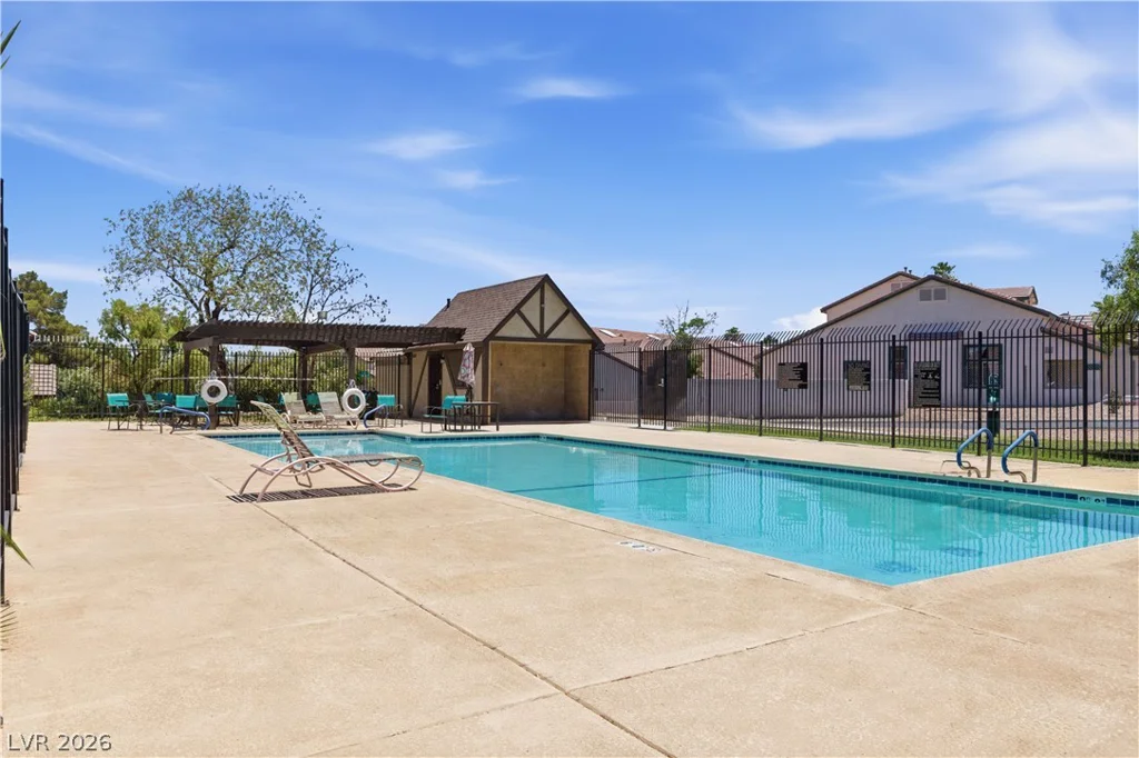 3986 Avebury, Las Vegas, NV 89121