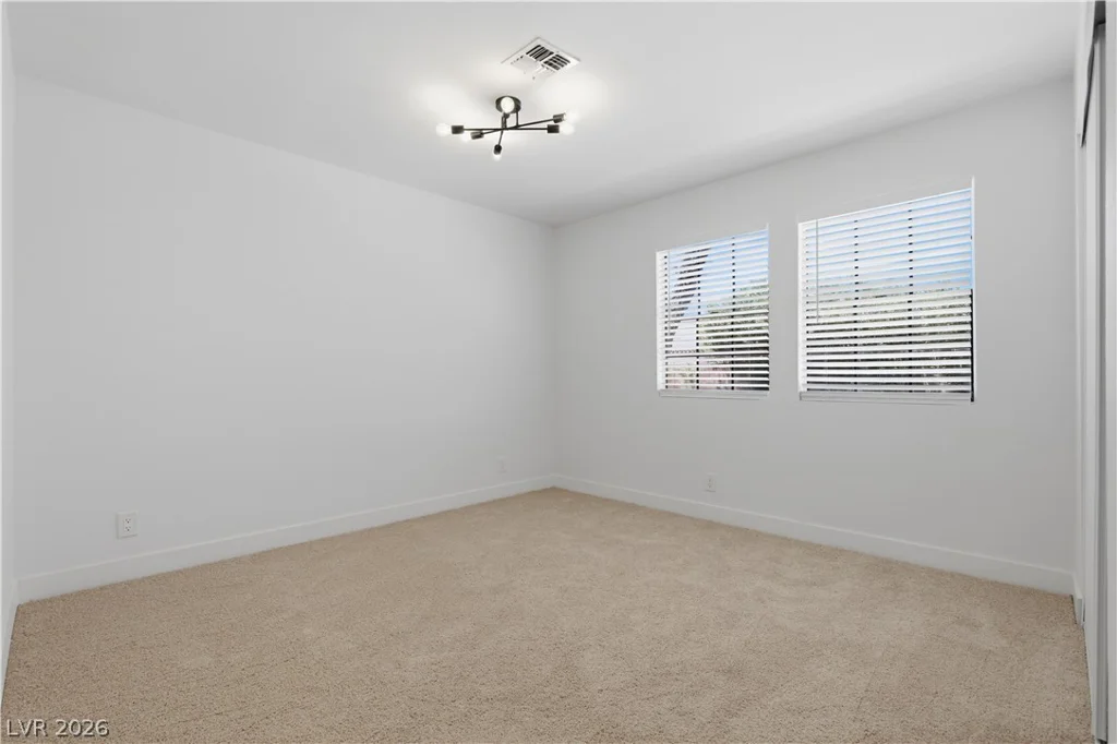 3986 Avebury, Las Vegas, NV 89121