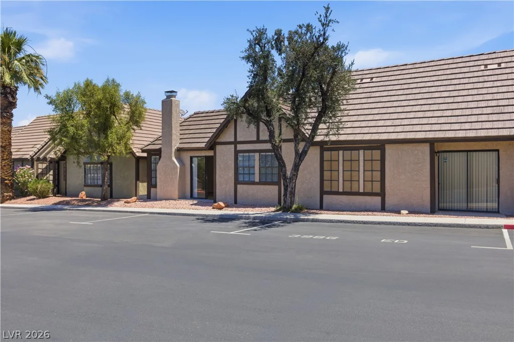3986 Avebury, Las Vegas, NV 89121