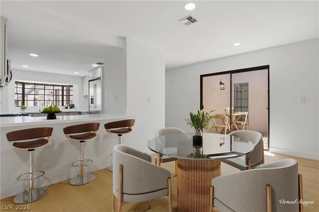 3986 Avebury, Las Vegas, NV 89121