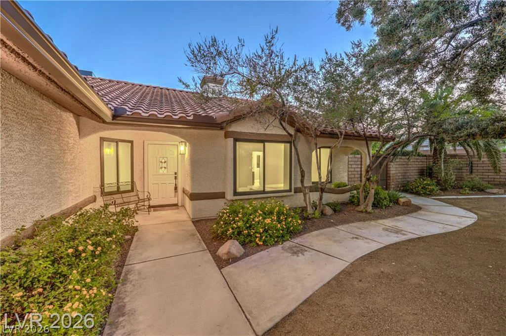 5325 El Capitan, Las Vegas, NV 89149