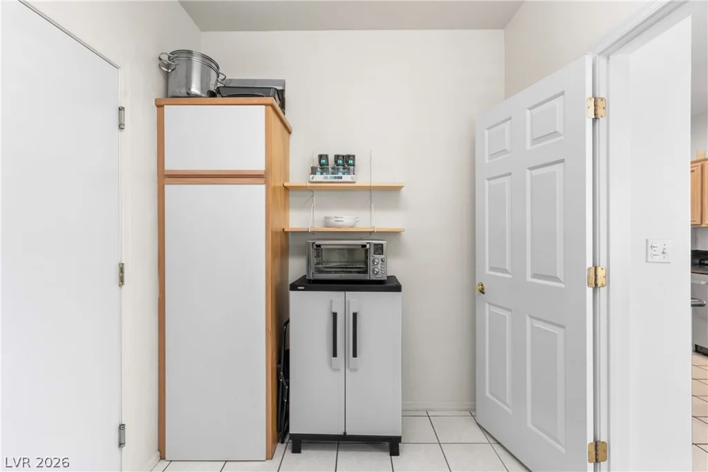 2742 Hartwick, Las Vegas, NV 89134