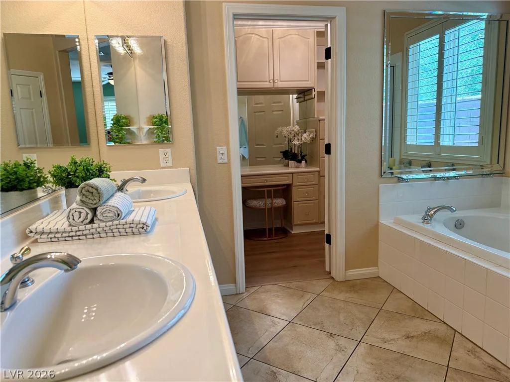 10119 Reflection Brook, Las Vegas, NV 89148