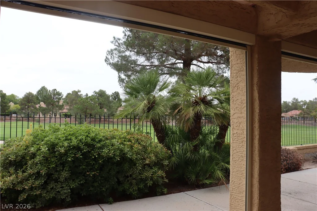 7890 Castle Pines, Las Vegas, NV 89113