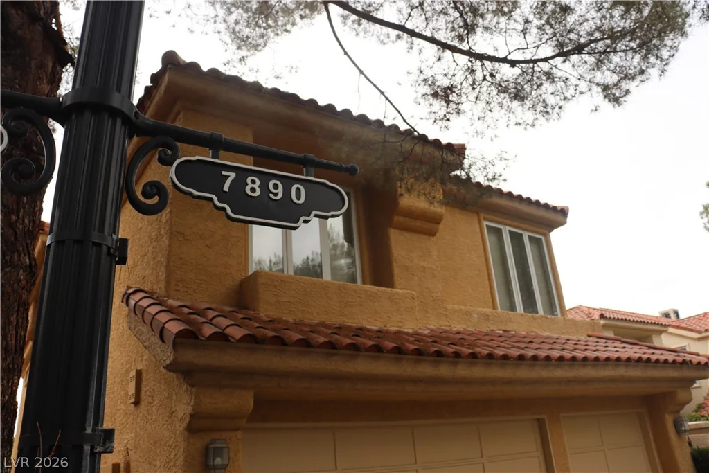 7890 Castle Pines, Las Vegas, NV 89113