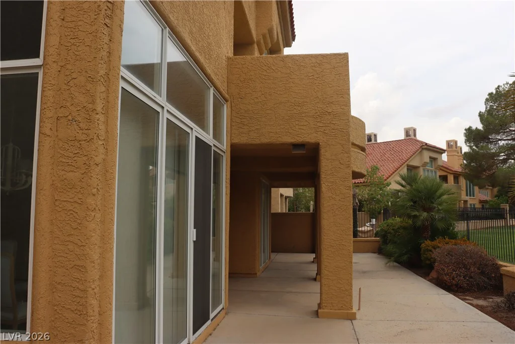 7890 Castle Pines, Las Vegas, NV 89113