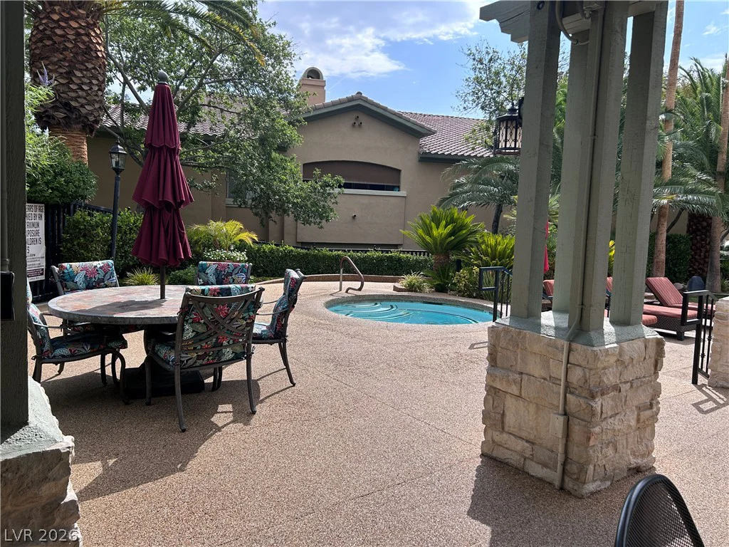 8701 Red Brook, Las Vegas, NV 89128