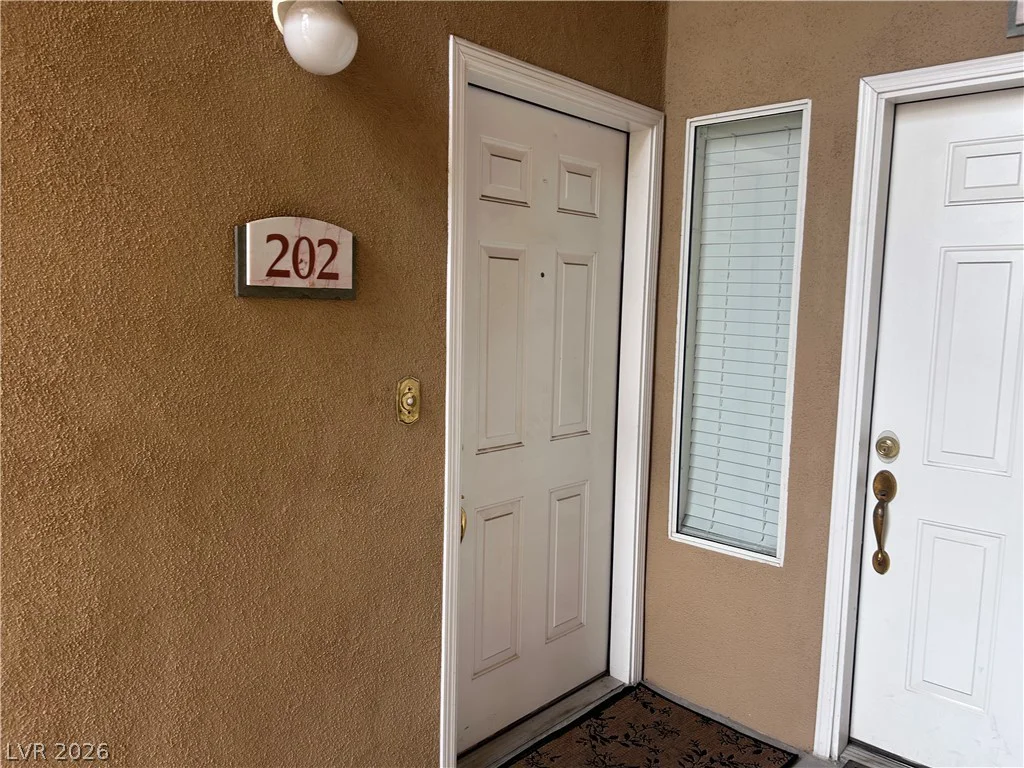 8701 Red Brook, Las Vegas, NV 89128
