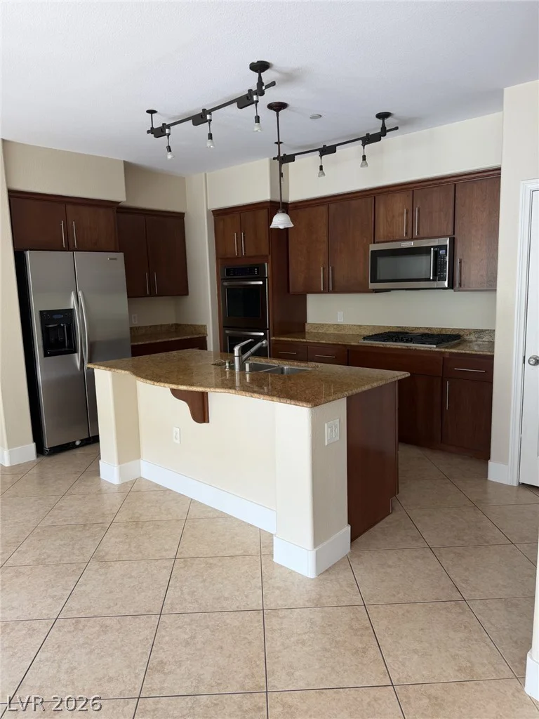 2555 Hampton, Henderson, NV 89052