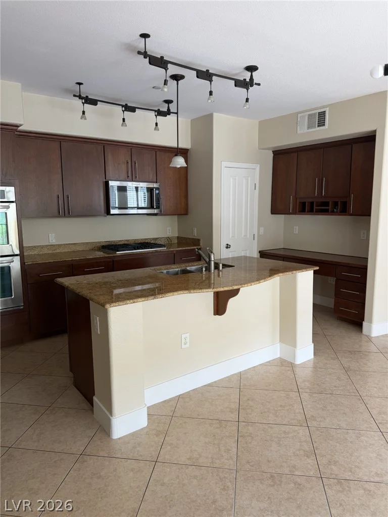 2555 Hampton, Henderson, NV 89052