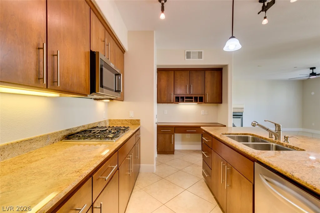 2555 Hampton, Henderson, NV 89052