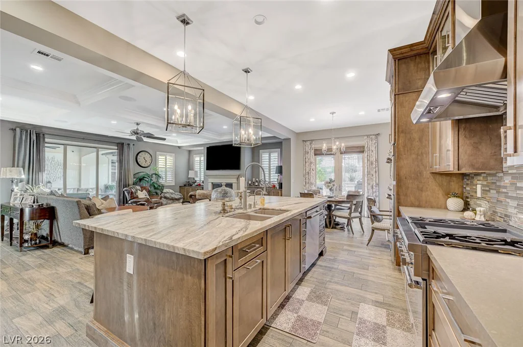 81 Navarra Canyon, Las Vegas, NV 89138
