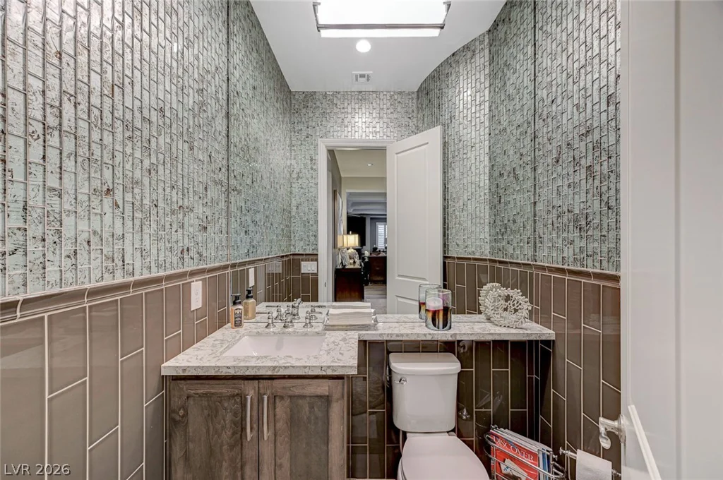 81 Navarra Canyon, Las Vegas, NV 89138