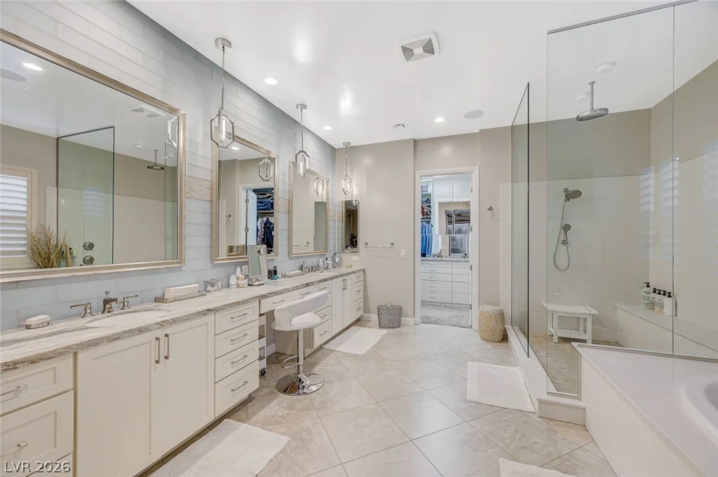 81 Navarra Canyon, Las Vegas, NV 89138