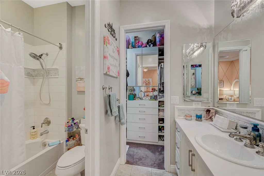 81 Navarra Canyon, Las Vegas, NV 89138