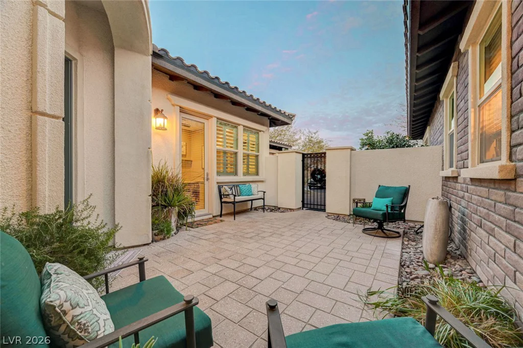 81 Navarra Canyon, Las Vegas, NV 89138