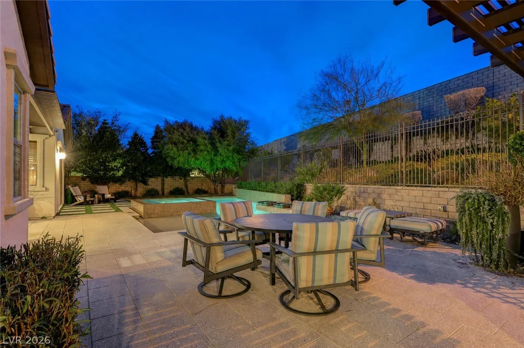 81 Navarra Canyon, Las Vegas, NV 89138